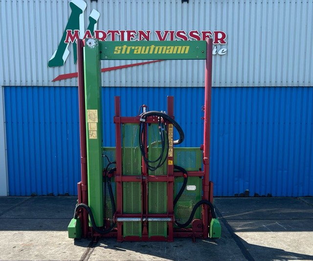 Strautmann 190 HQ Plus met hefmast