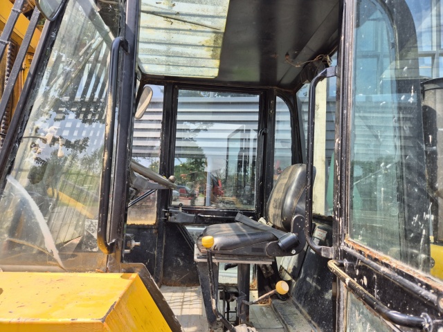 JCB ruwterreinheftruck triplex mast