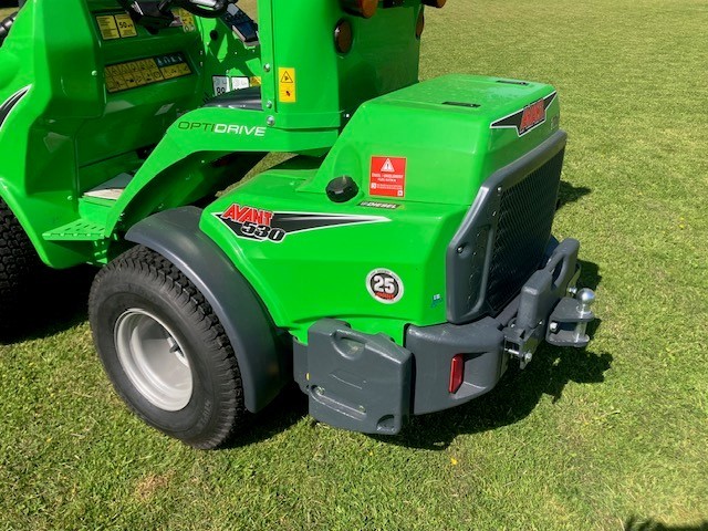 Nieuwe Avant 530 TDL+ minishovel