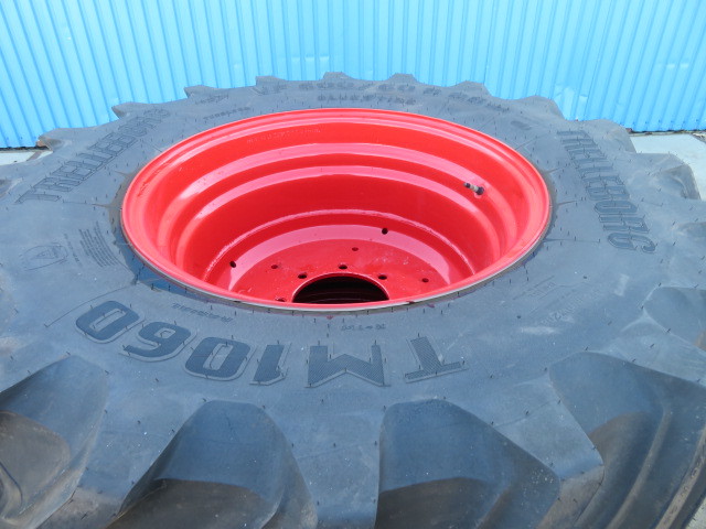 Trelleborg 600/60R28 op Fendt velgen 8g