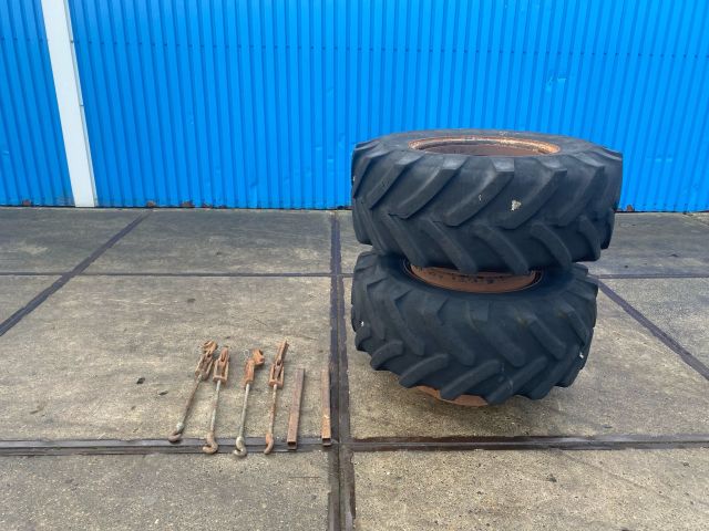 Michelin 460/70R24 Dubbellucht + haken