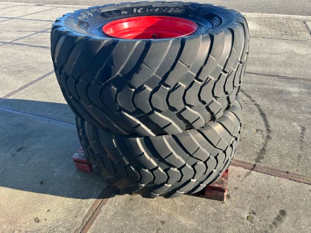 Michelin VF 560/60R22.5 Op Fendt velg 8g