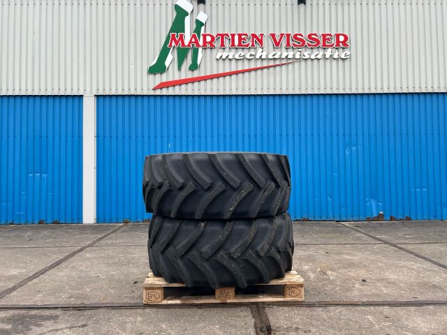 Mitas 480/65R24 op 8 gaats Fendt velgen