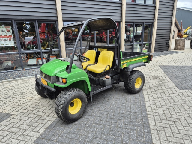 JOHN DEERE GATOR HPX 4 x 4  UTV