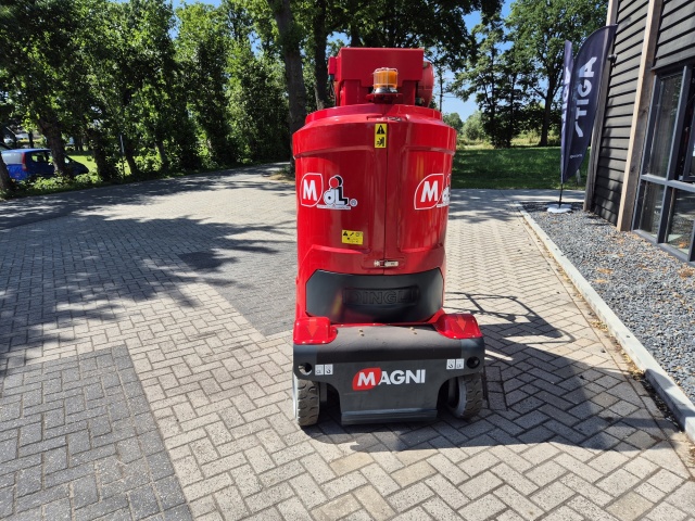 Nieuwe Magni hoogwerker 11,2 m