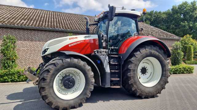 Steyr Terrus 300 cvt