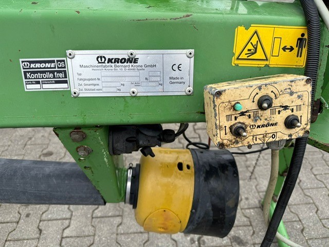Krone Swadro 700 hark met middenafleg