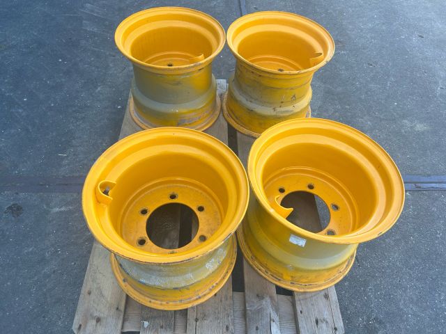 4x JCB Velg 15x13 LB