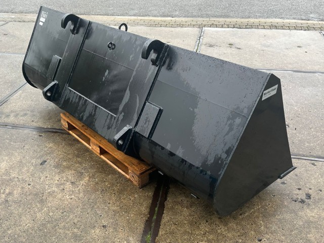 Grondbak 2,50 met Q-Fit aansluiting