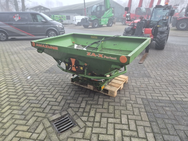 Amazone kunstmeststrooier