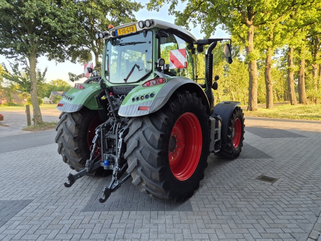 Fendt 724 Profi Plus