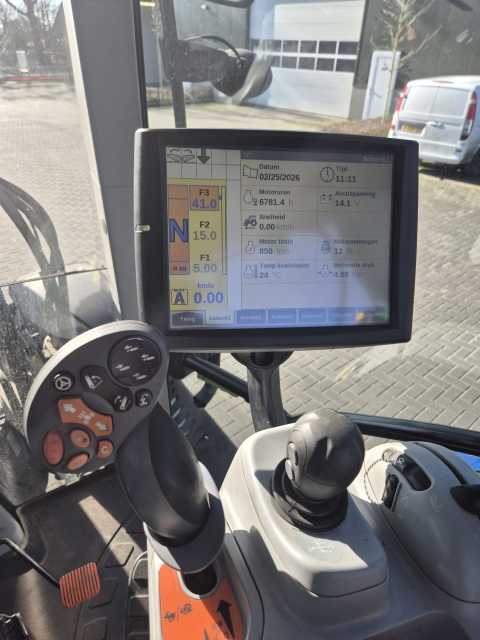 New Holland T6.140 vario