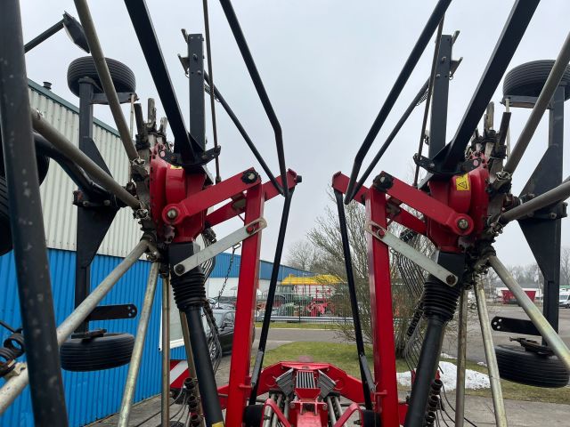 Fella TS880 Zwadhark