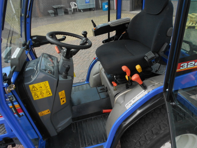 iseki 3245